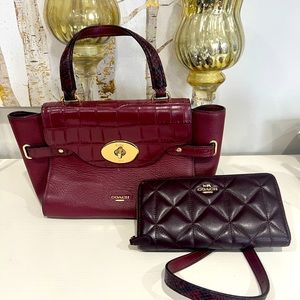 Coach purse maroon and matching wallet